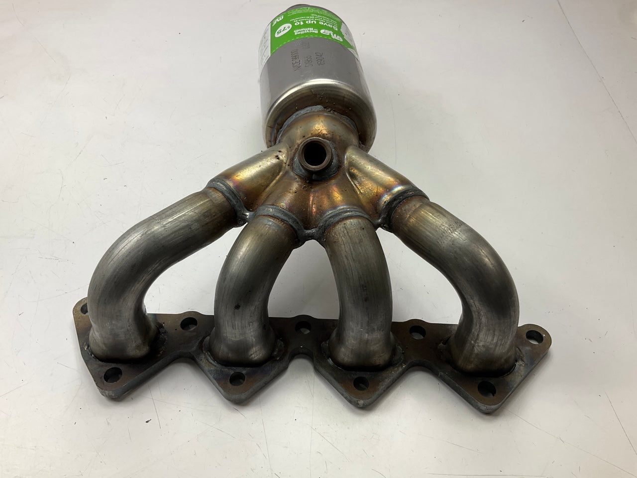 Magnaflow 50429 Direct Fit EPA Compliant Catalytic Converter & Exhaust Manifold