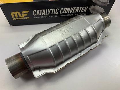 Magnaflow 51006 Universal EPA Compliant Catalytic Converter - 2.50'' Inlet/Outlet