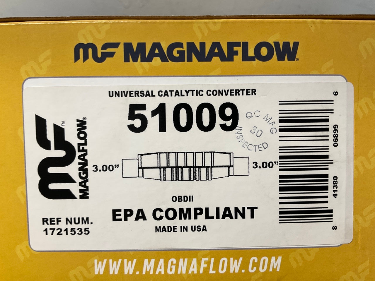 Magnaflow 51009 Universal EPA Compliant Catalytic Converter 3'' Inlet / 3'' Outlet