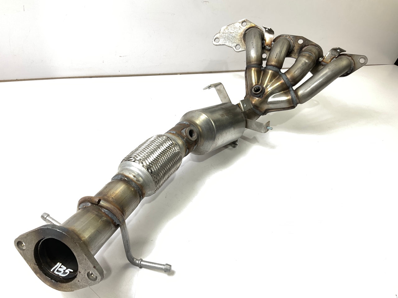 Magnaflow 51615 Direct Fit EPA Compliant Catalytic Converter & Exhaust Manifold