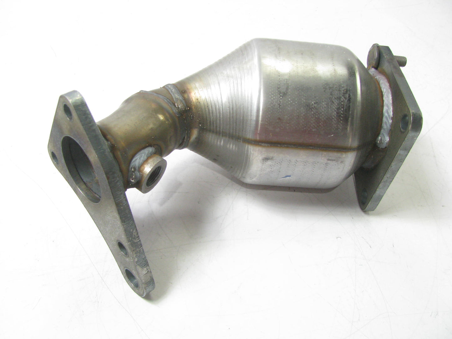 Magnaflow 52129 Direct Fit REAR Catalytic Converter For 2009-14 Maxima 3.5L V6