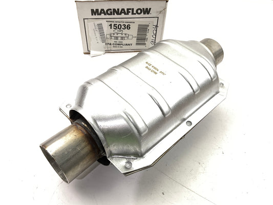Magnaflow 91004 Universal EPA Compliant Catalytic Converter 2'' Inlet / Outlet