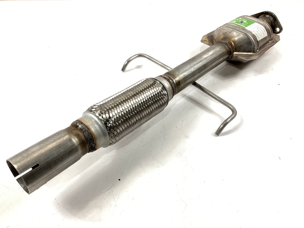 DAMAGED (DENTED Exhaust Tube) Magnaflow 93189 Rear Catalytic Converter