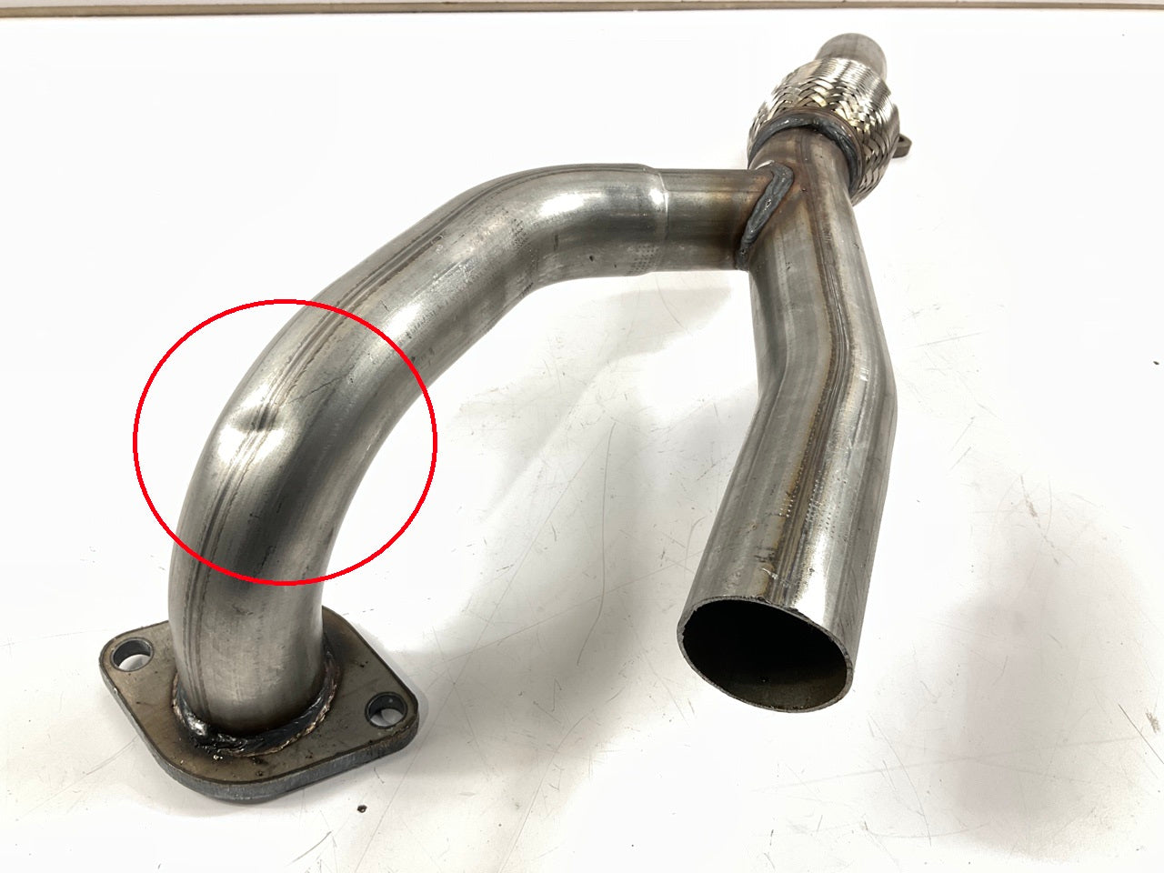 DAMAGED (DENTED Exhaust Tube) Magnaflow 93189 Rear Catalytic Converter