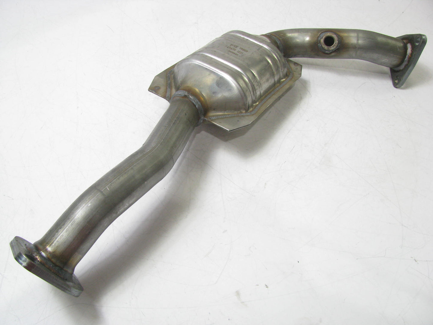 Magnaflow 93224 Rear Right Direct-Fit Catalytic Converter For 01-04 Frontier V6