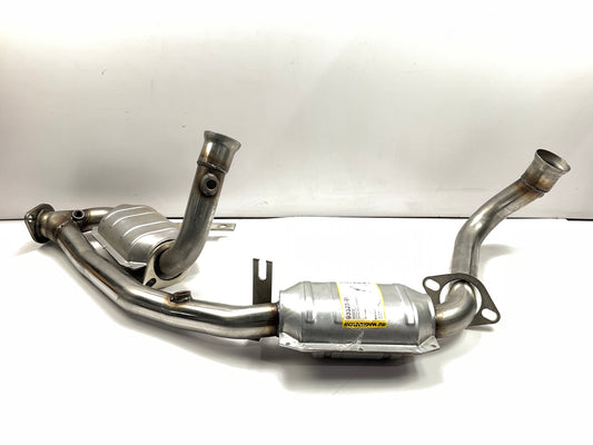 Magnaflow 93323 Right Direct-Fit Catalytic Converter 97-98 Ford F-150 F-250 4.6L