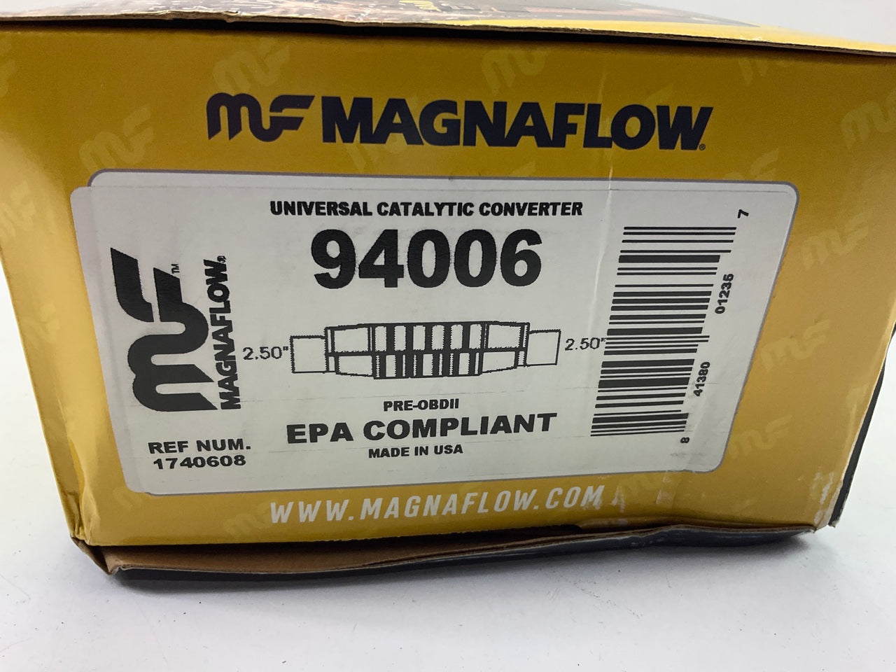 Magnaflow 94006 Universal EPA Compliant Catalytic Converter 2.5'' Inlet / Outlet