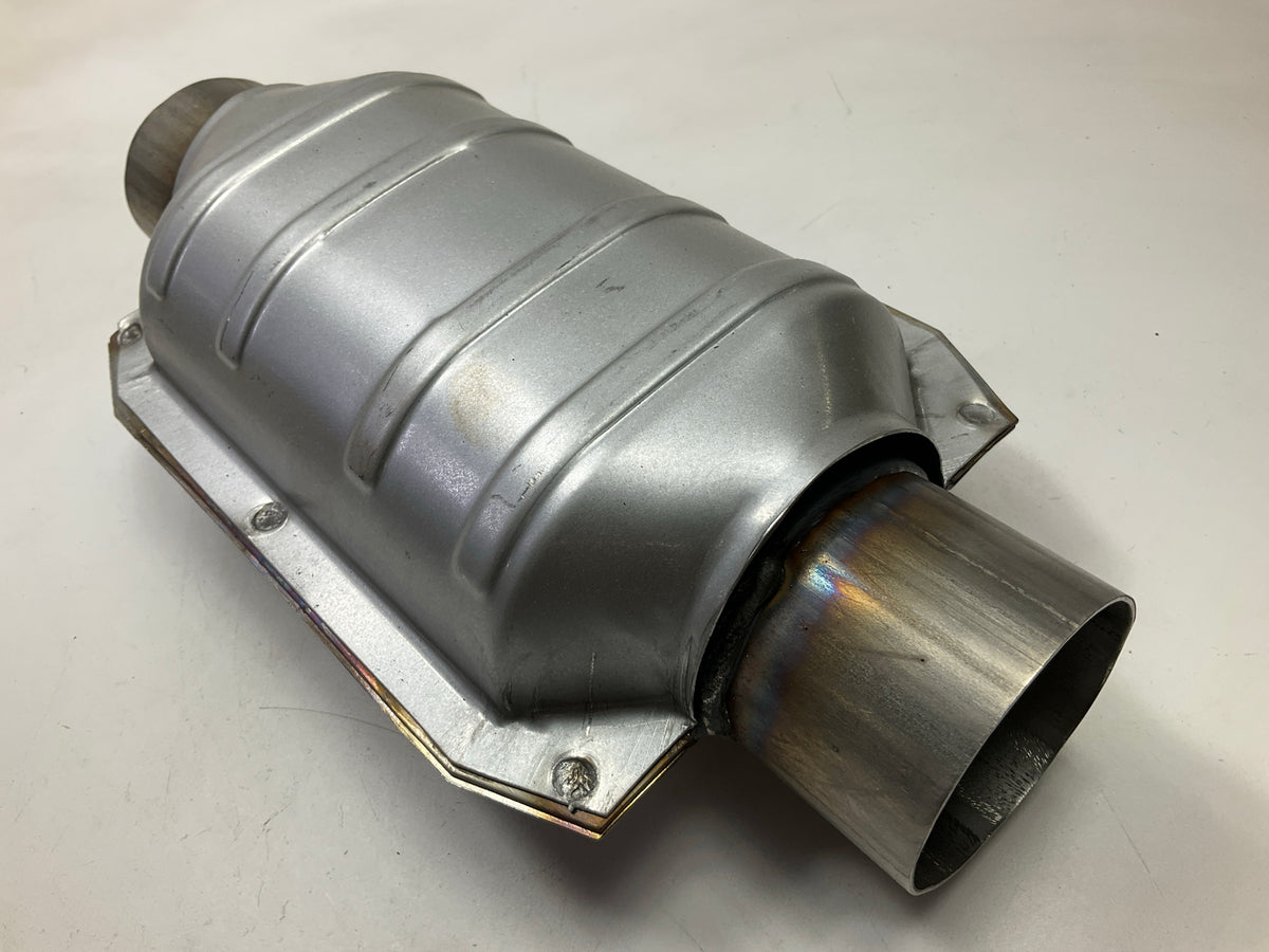 Magnaflow 94106 Pre-OBDII Universal Catalytic Converter 2.5'' In / Out, 13'' Long