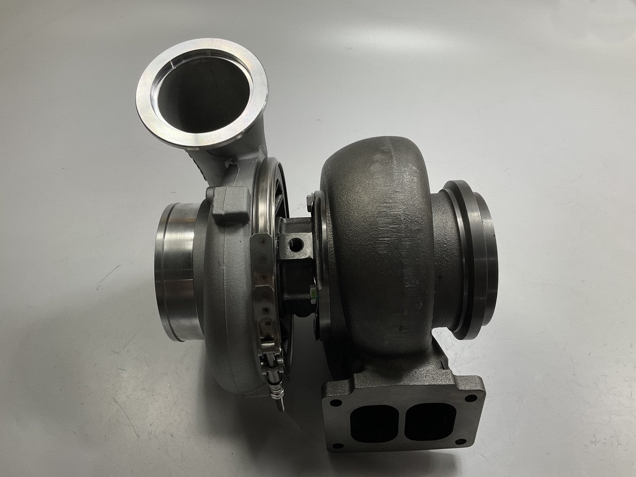 Mahle 098TC24137000 Turbocharger Turbo - Detroit Diesel 60 Series 12.7L 23523197