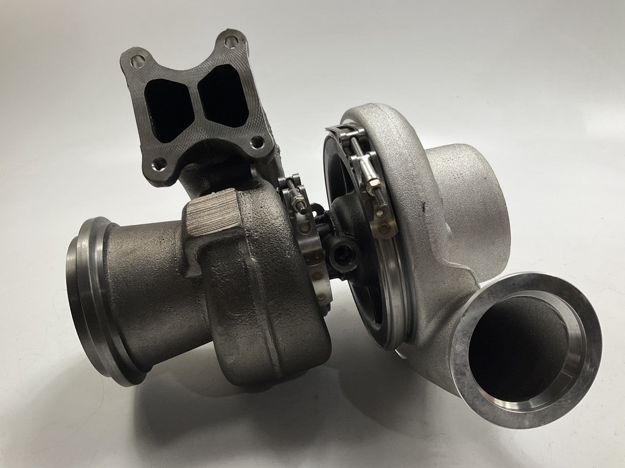 REMAN. Mahle 286TC25444000 Turbocharger Holset HX55 Turbo For Cummins ISX 15.0L