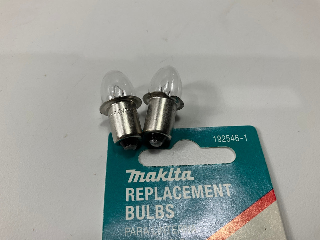 Makita 192546-1 Replacement Rechargeable Flashlight Bulbs, 2 / Pack