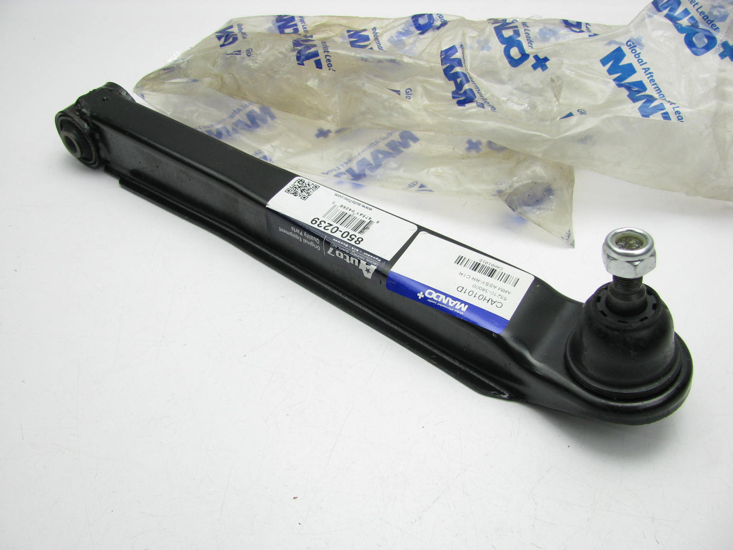 Mando CAH0101D Suspension Control Arm And Ball Joint Assembly - Rear Lower