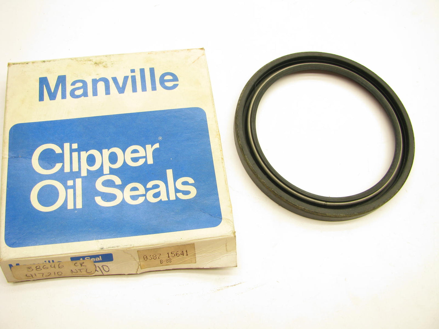 Manville 0387-15641 Oil Seal - 4.756'' OD X 3.875'' ID X 0.375'' Wide