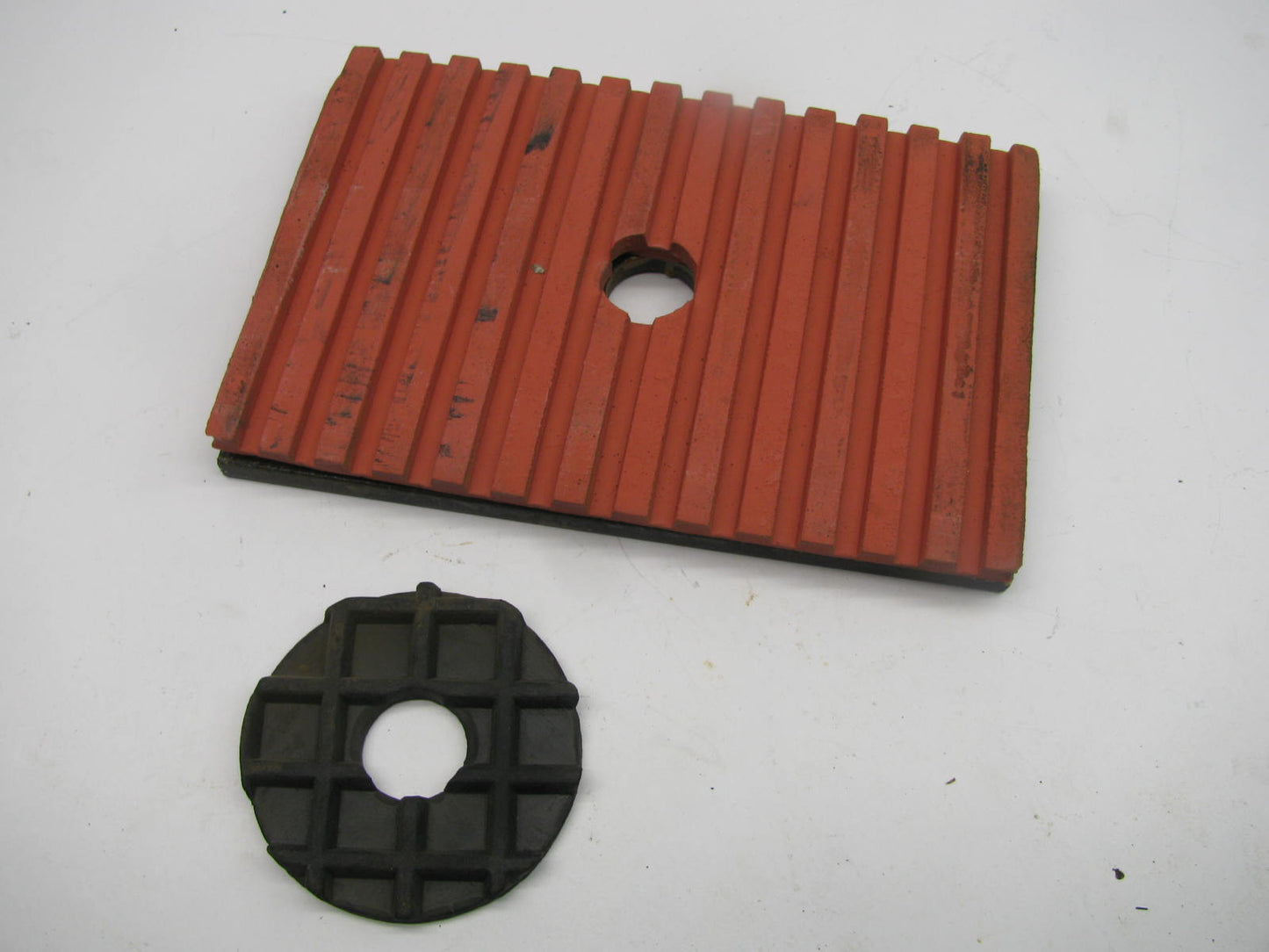 Mason 4C974 Neoprene Vibration Isolation Pad 1200 Lb Max. 6'' Long X 4'' Wide