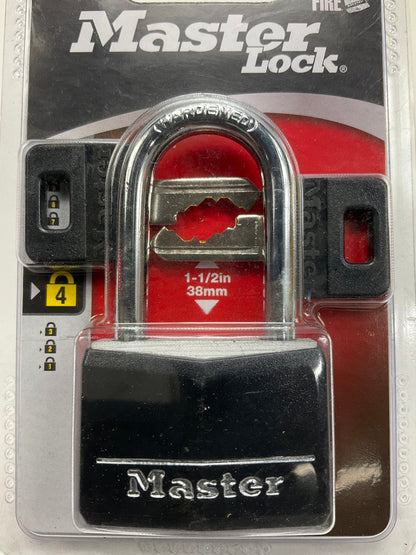 Master Lock 141DLF 1-9/16'' (40mm) Wide Covered Solid Body Padlock 1-1/2'' Shackle