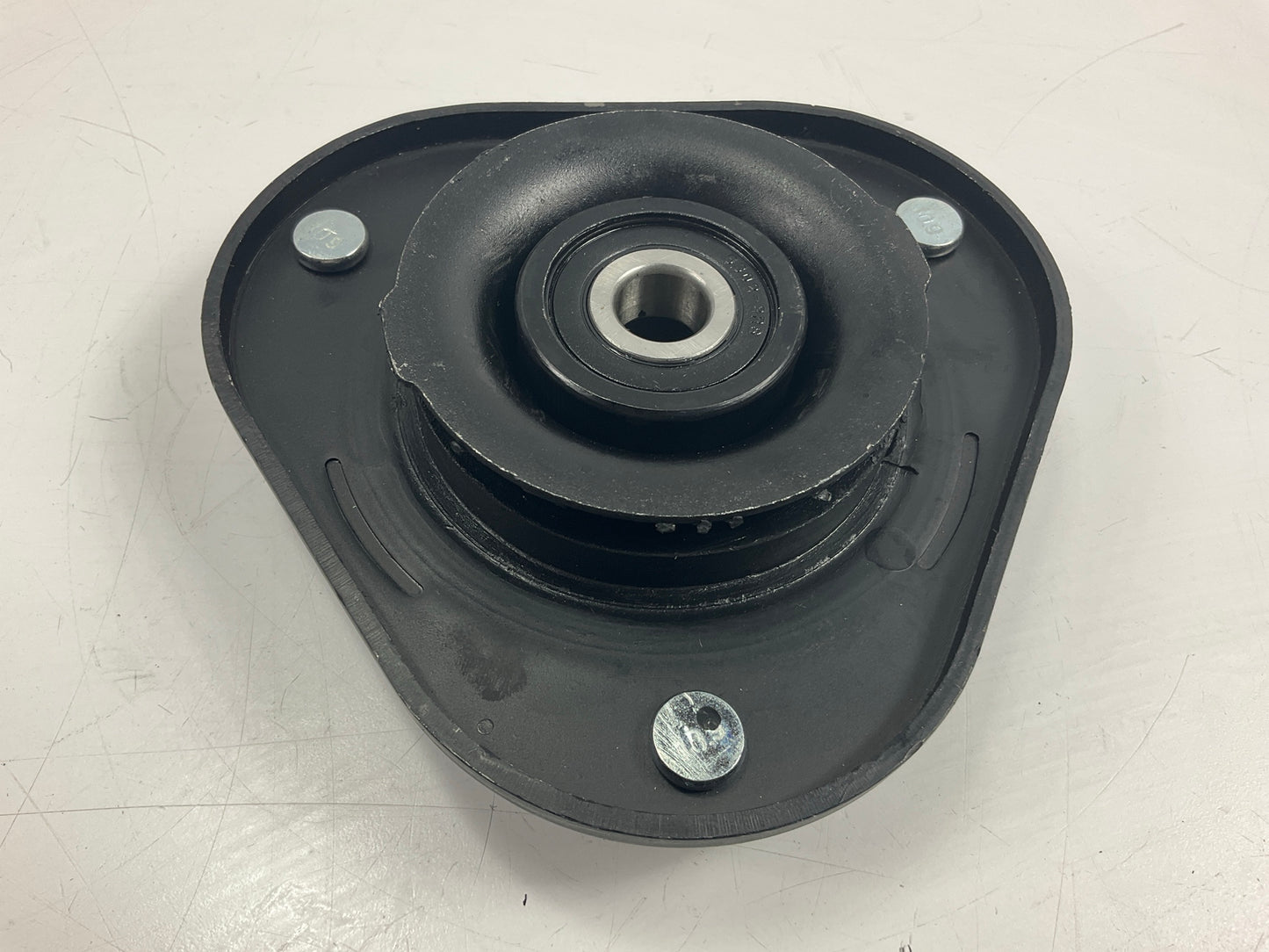 NO HARDWARE - Master Pro FM1401 Front Suspension Strut Mount