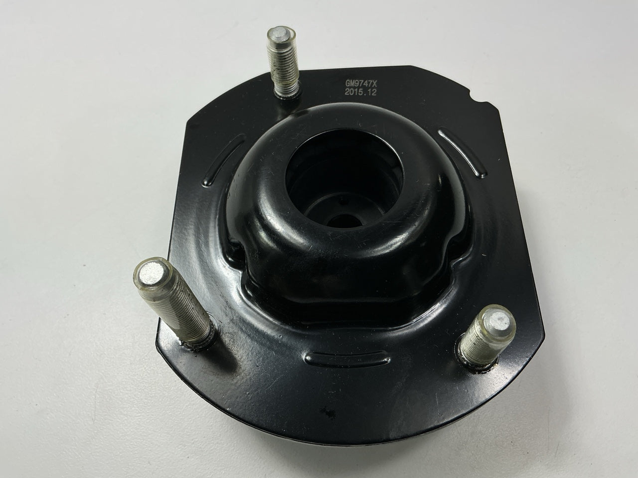 (2) MasterPro FM1886 Front Strut Mount - 2008-2016 Buick Enclave, 06-16 Traverse