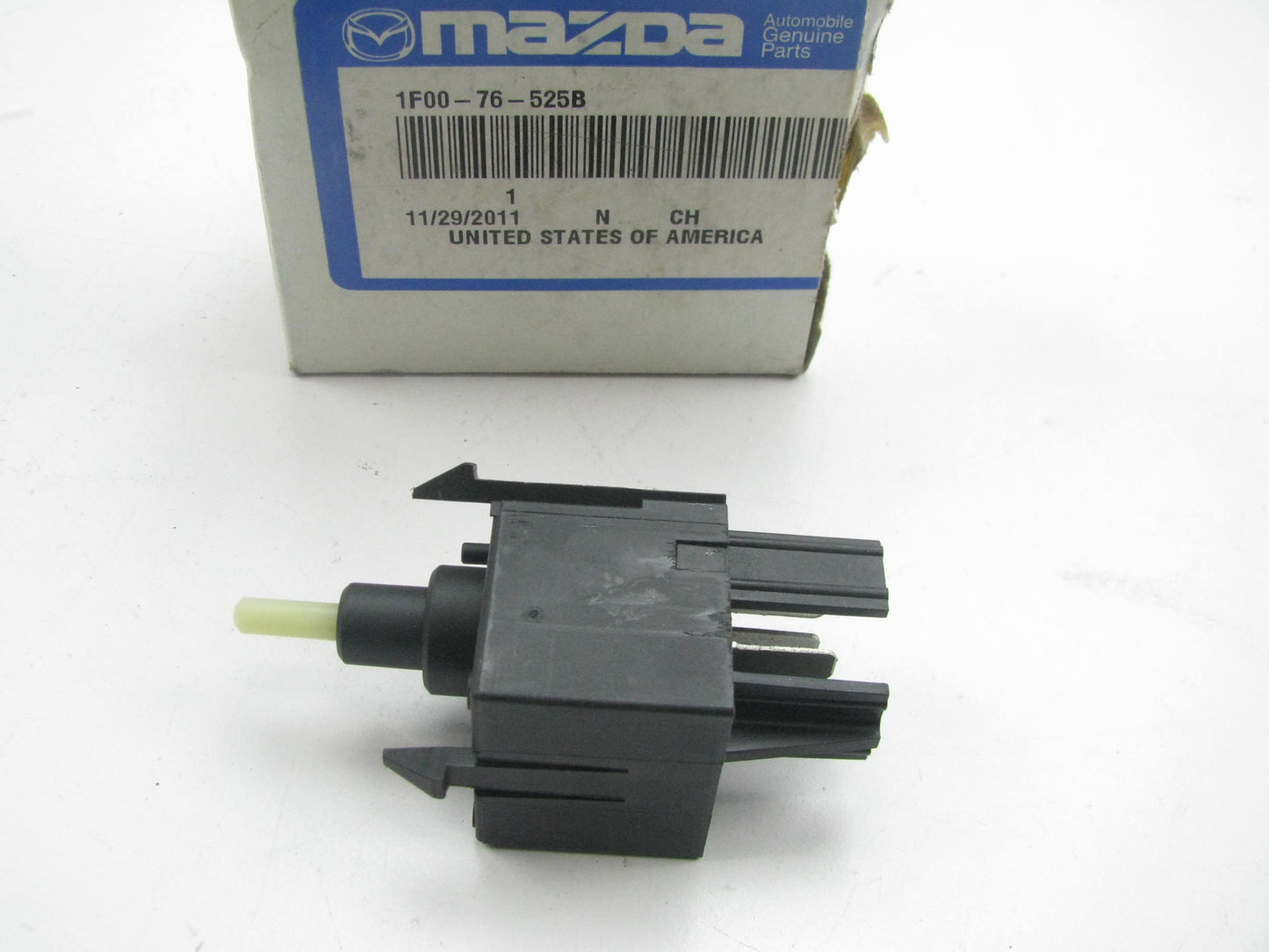 NEW - OEM Mazda 1F00-76-525B HVAC Control Switch 2001-10 B-Series 01-04 Tribute
