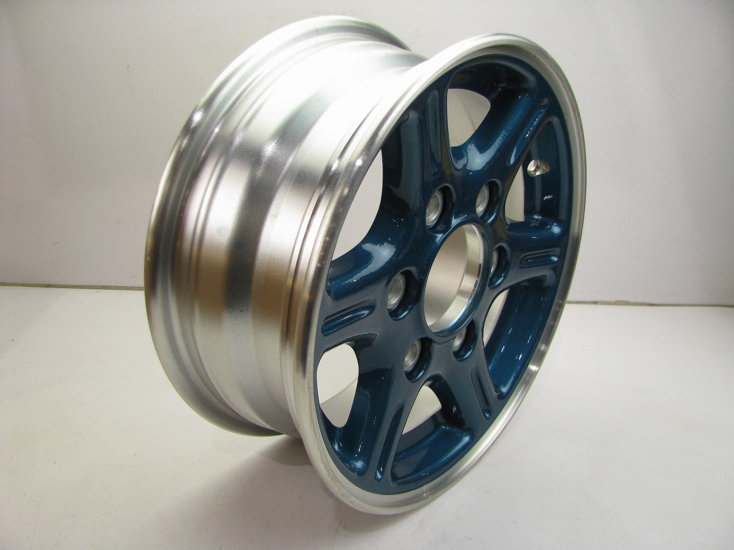NOS 1990-1993 Mazda B2200 B2600 4WD 4x4 Truck Factory Aluminum Alloy Wheel  BLUE