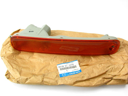 FRONT LEFT Turn Signal Amber Marker Light Lamp OEM For  1995-1998 Mazda Protege