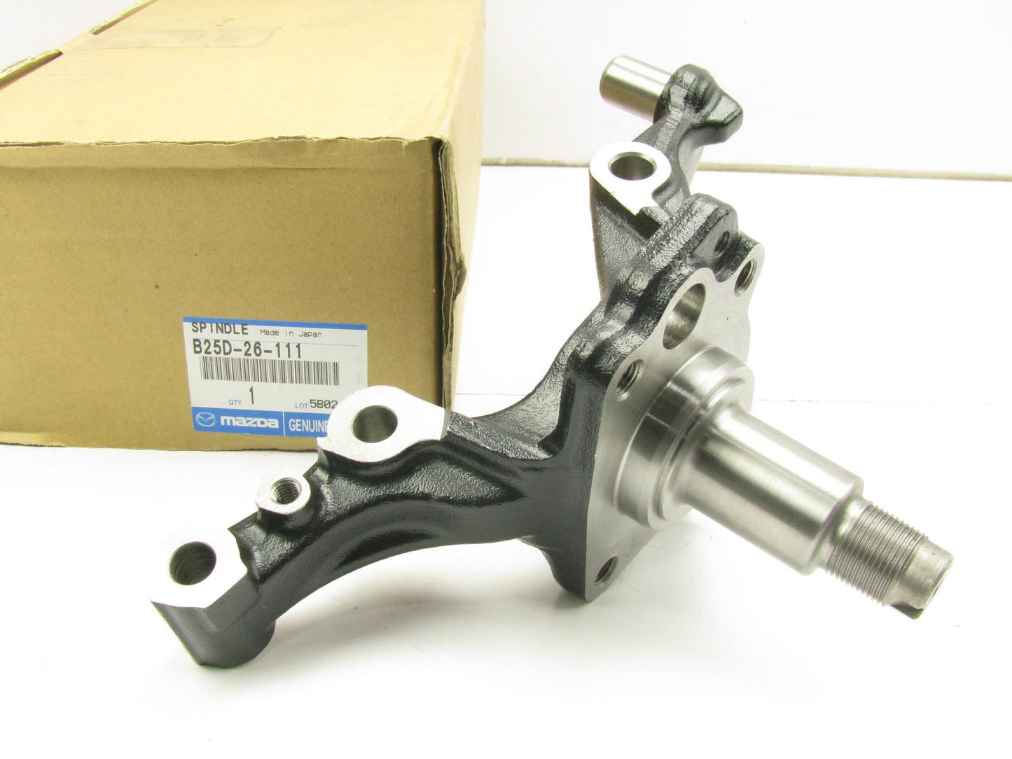 NEW GENUINE OEM B25D-26-111 REAR RIGHT Steering Knuckle 1999-03 Mazda Protege