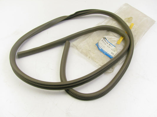 NEW OEM Mazda B25D-68-912-90 FRONT LEFT Door Weatherstrip Seal 99-00 Protege