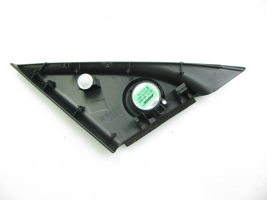 OEM B36H-69-11YB FRONT RIGHT Inner Door Triangle Trim W/ Speaker 2004-09 Mazda 3