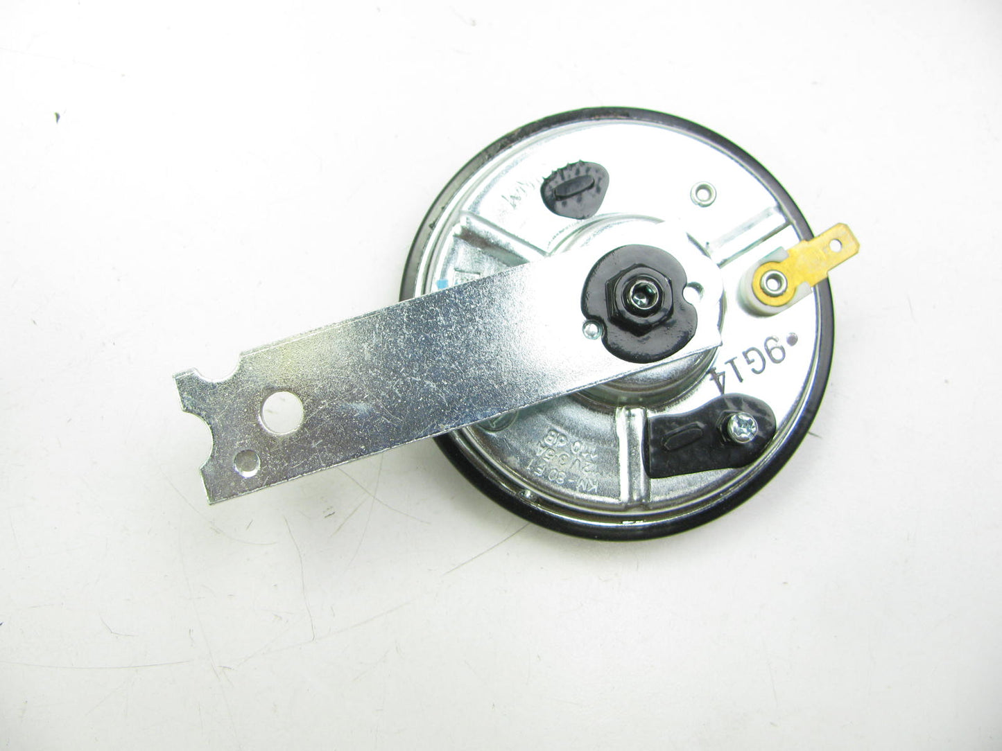 NEW - OEM Mazda B596-66-790A Low Note Horn 1991-94 323 1996-98 MPV 91-98 Protege