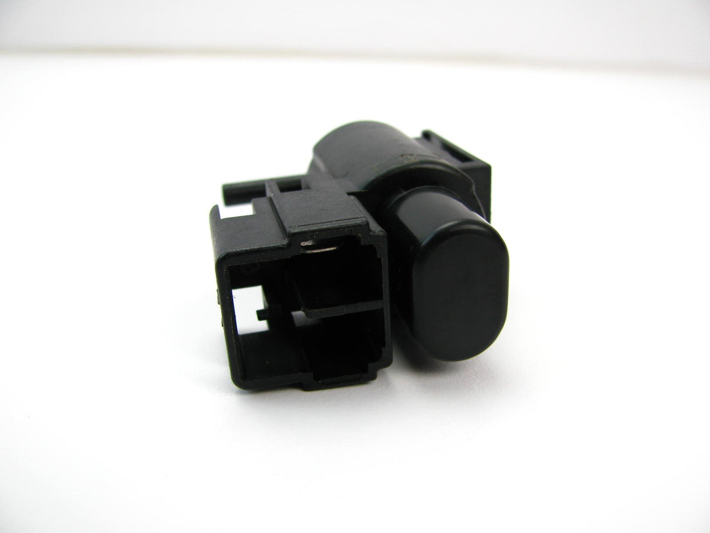 Mazda B6BF18741 EGR Vacuum Purge Solenoid Valve OEM - 1994-96 MX-3 95-98 Protege Type 2