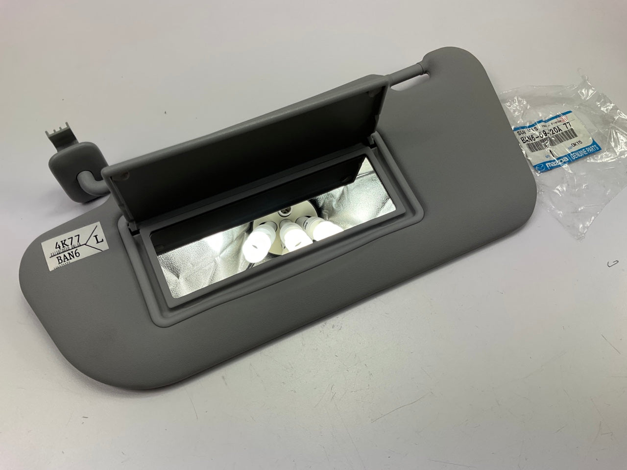 NEW GRAY Mazda BAN6-69-320A-77 Left Sun Visor OEM For 07-09 Mazda 3