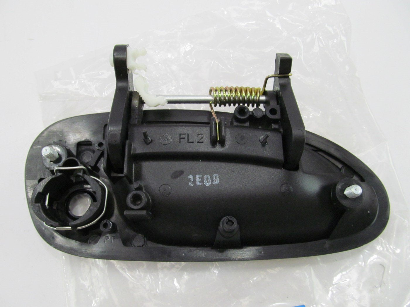 NEW GENUINE Front Left Drivers Side Exterior Door Handle  1997-98 Mazda Protege