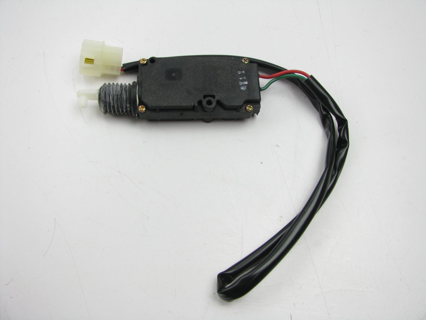 NEW FRONT Power Door Lock Solenoid Actuator OEM For 1997-1998 Protege BCYE58350A