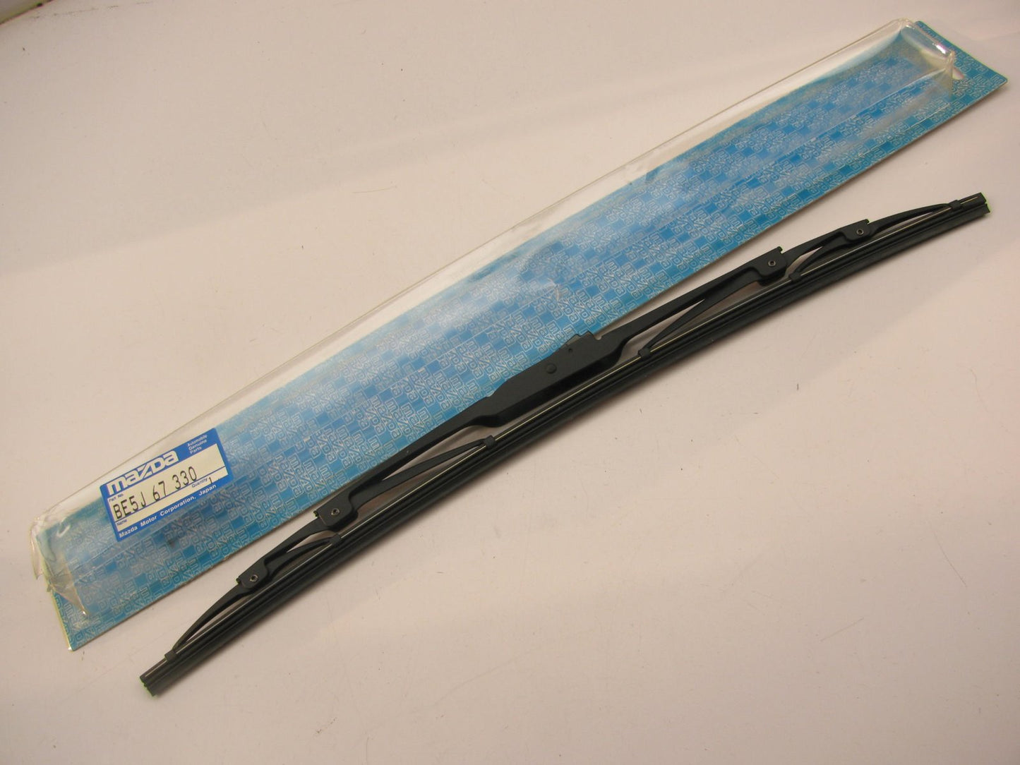 NEW GENUINE Mazda BE5J-67-330 FRONT Right Windshield Wiper Blade 2004-2011 RX-8