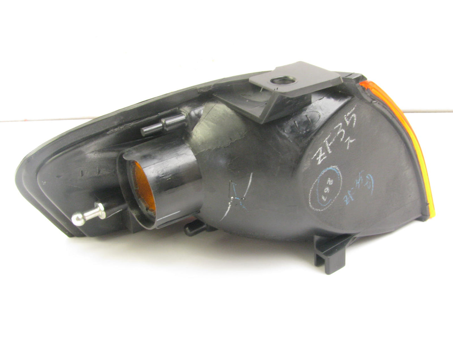NEW - OEM Mazda BG1N-51-07XB Front Left Side Marker Light 1997-1998 Protege