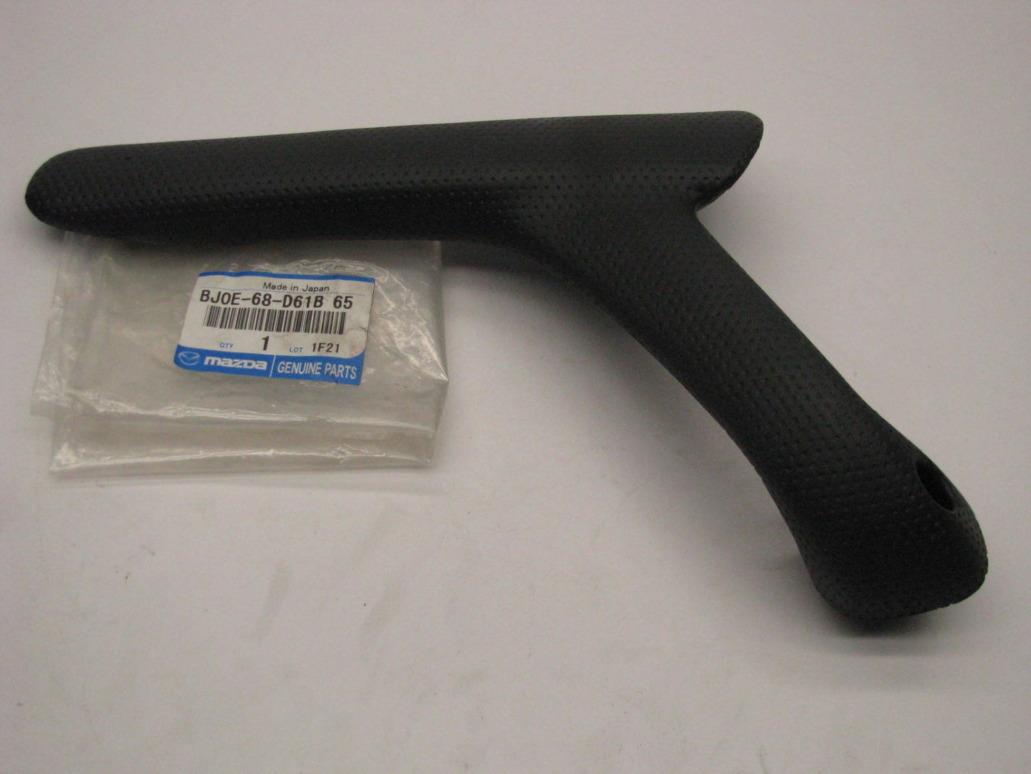 NEW Front Right Passengers Interior Door Pull Handle OEM 2002-2003 Mazda Protege