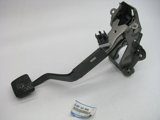 NEW - OEM Manual Transmission Brake Pedal For 99-03 Mazda Protege BJ0F-43-300