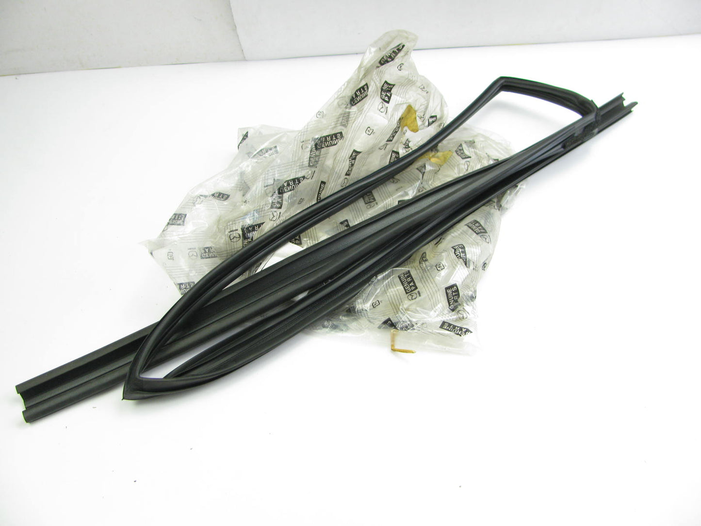 NEW - OEM Mazda BP4K-72-605A Front Right Door Glass Weatherstrip Seal 2004-09 3