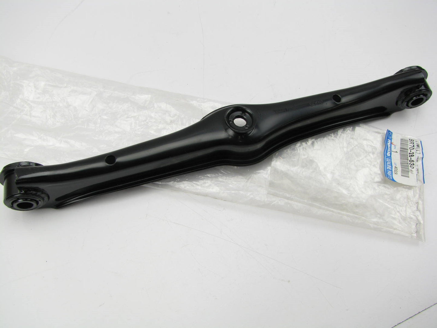NEW GENUINE REAR LEFT LOWER Control Arm OEM 90-94 Mazda 323 Protege BR70-28-630