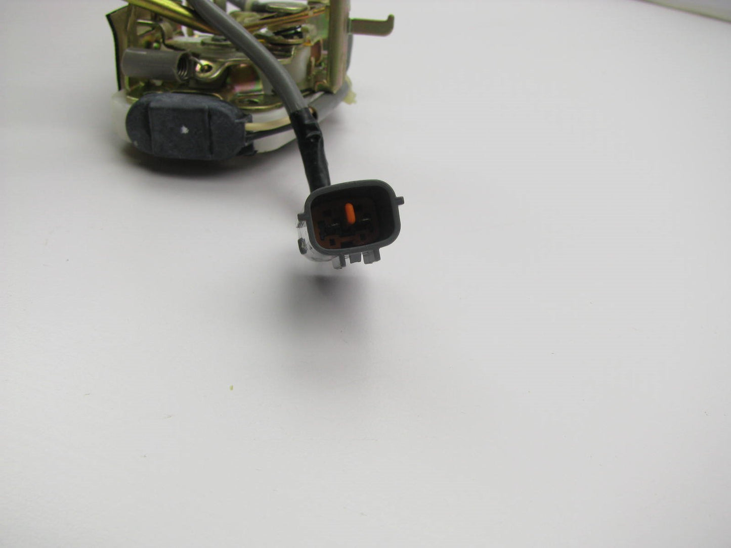 Genuine OEM 1990-1994 Mazda 323 FRONT RIGHT Manual Door Lock Latch BR93-58-310B