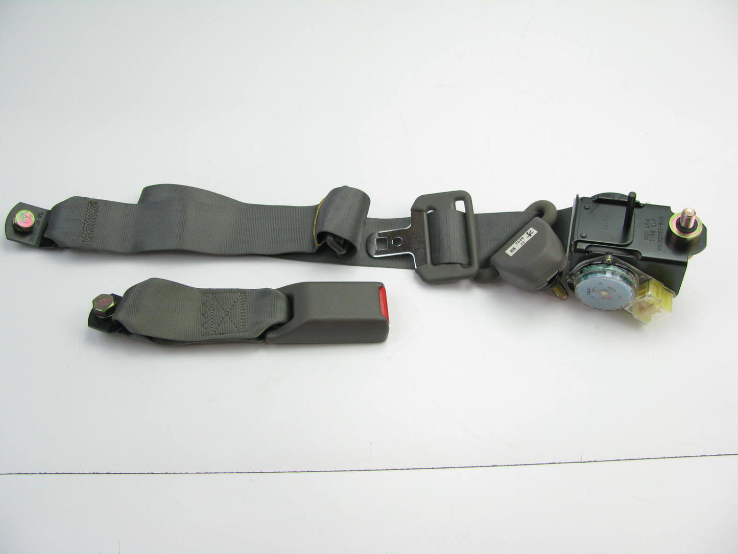 NEW - OEM Mazda BR9357710B32 Front Right Seat Belt 1990-1994 Mazda 323
