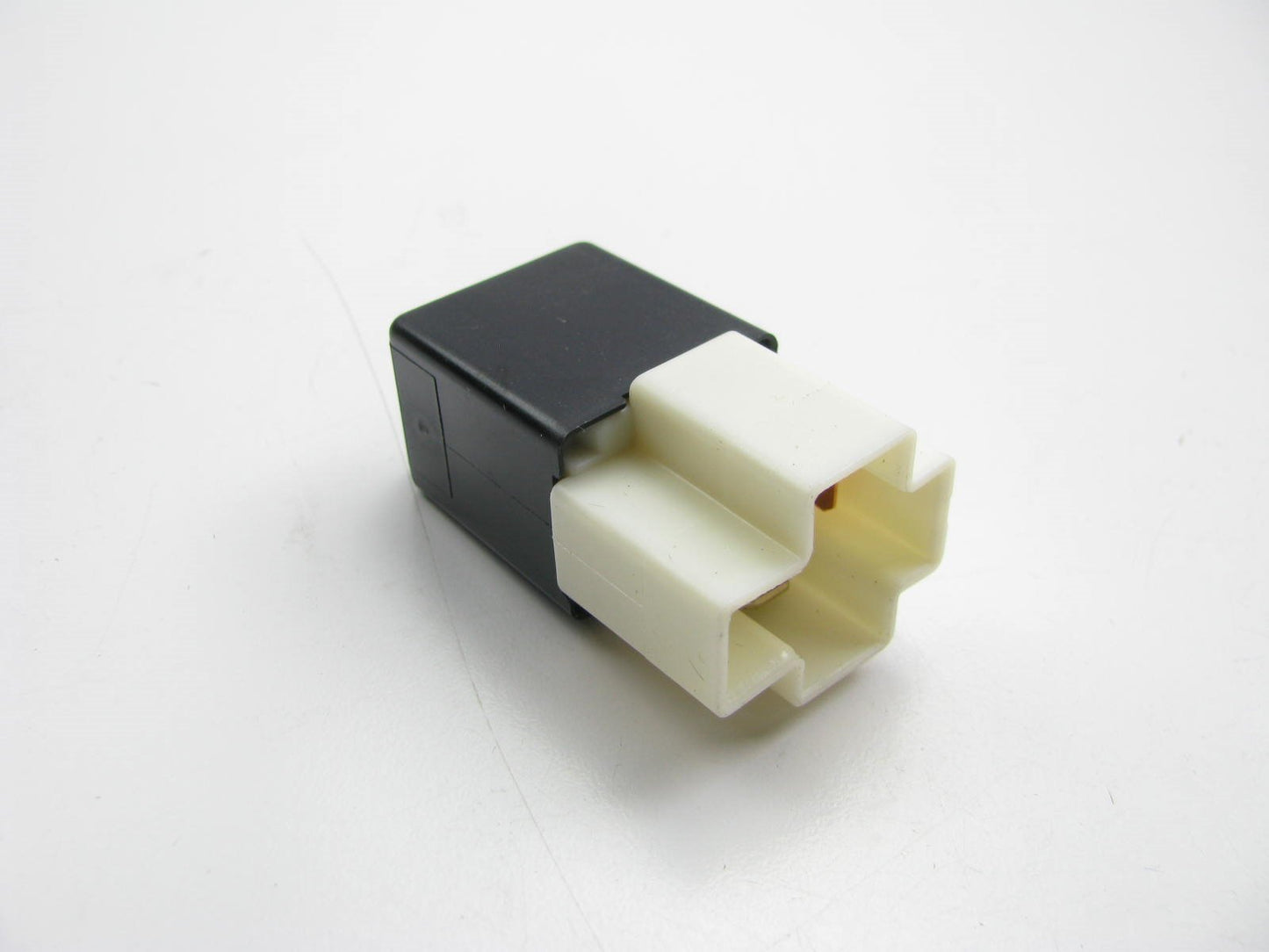 NEW - OEM GENUINE MAZDA CA0167730A Engine Cooling Fan Motor Relay