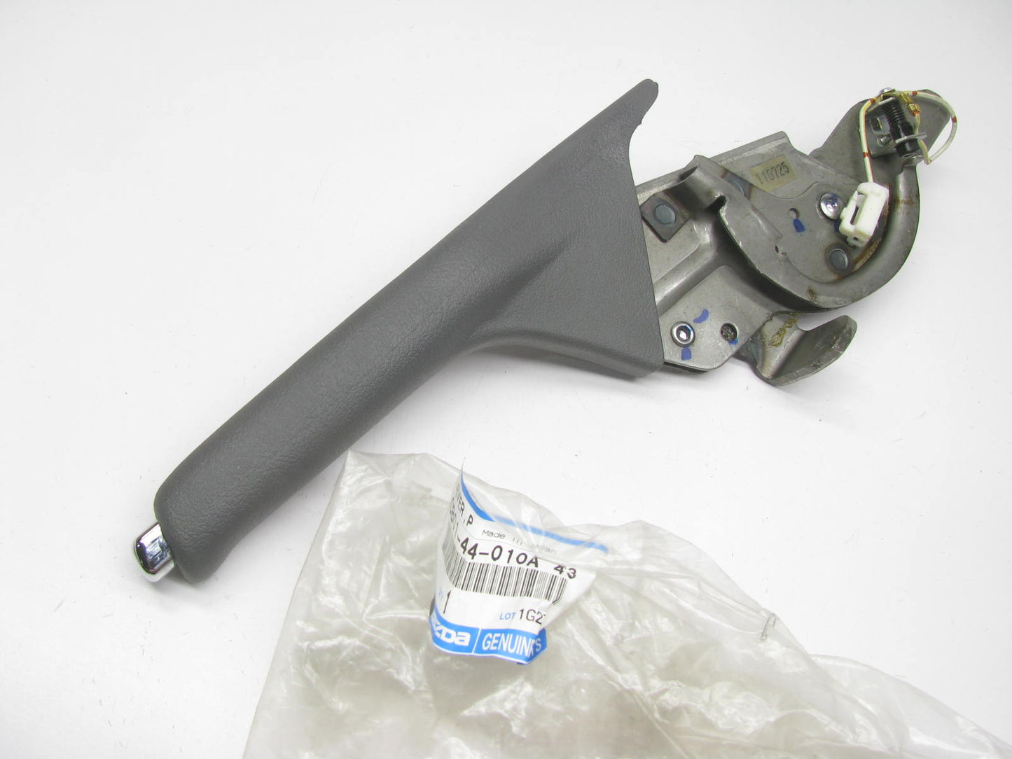 NEW CB01-44-010A-43 Parking Brake Handle Lever OEM For 2000 Mazda Protege