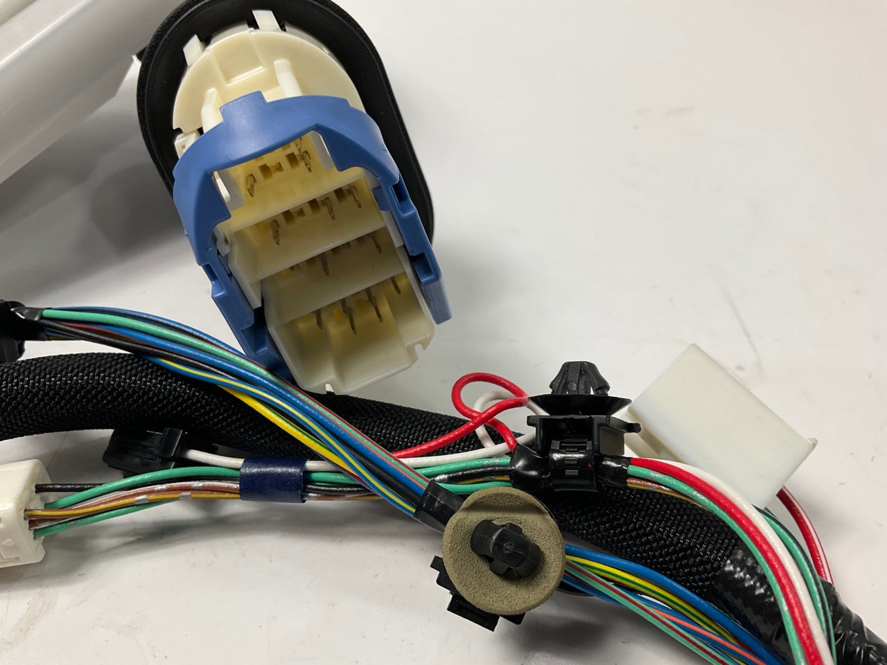 NEW - OEM Genuine FRONT Left Drivers Side Door Wire Harness 2006-2010 Mazda 5