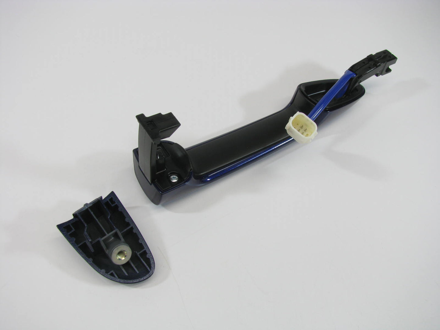 NEW GENUINE OEM DF7458410N21 FRONT RIGHT Exterior Door Handle 13 Mazda 3 INDIGO