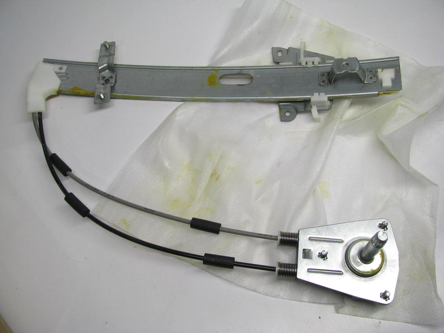 NEW - OEM EA01-58-560B Front Right Manual Window Regulator For 92-95 Mazda MX-3
