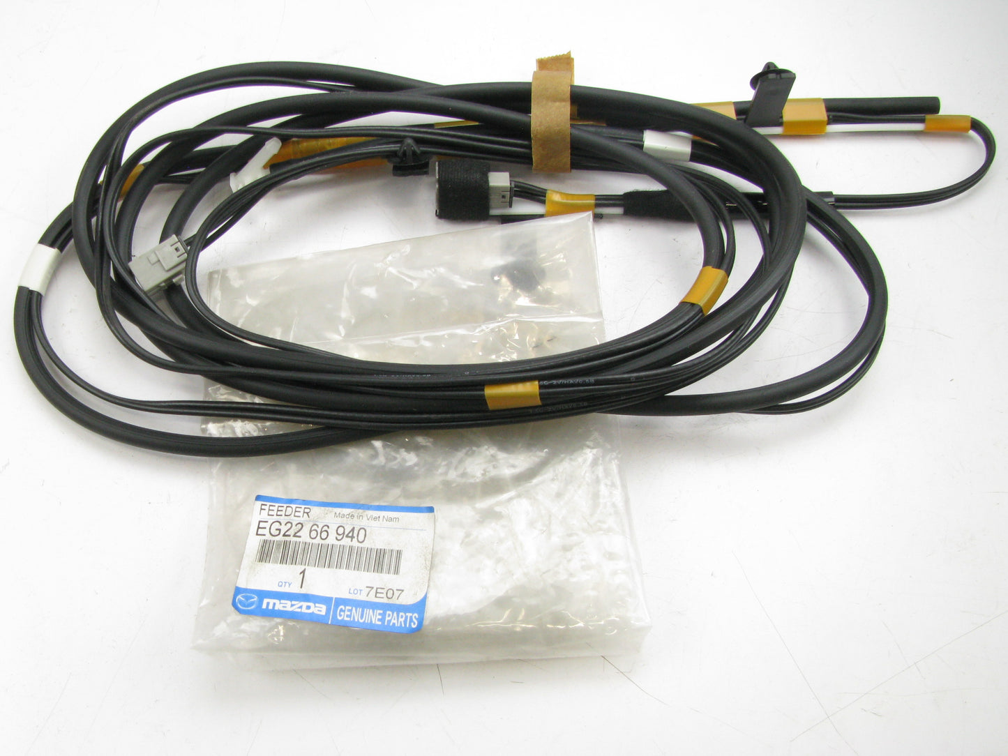NEW - OEM EG2266940 Fender Antenna Cable For 2007-2012 Mazda CX-7
