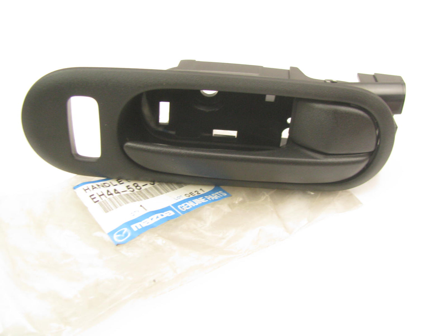 NEW - OEM Mazda EH445833002 Front Right Interior Door Handle 2007-2012 CX-7