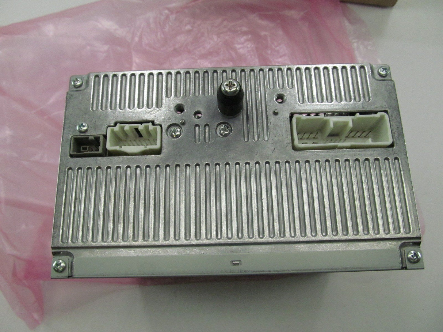 NEW OEM Mazda EH4766ARXA Radio Chassis CD Player W/O Face Plate 2010-2011 CX-7