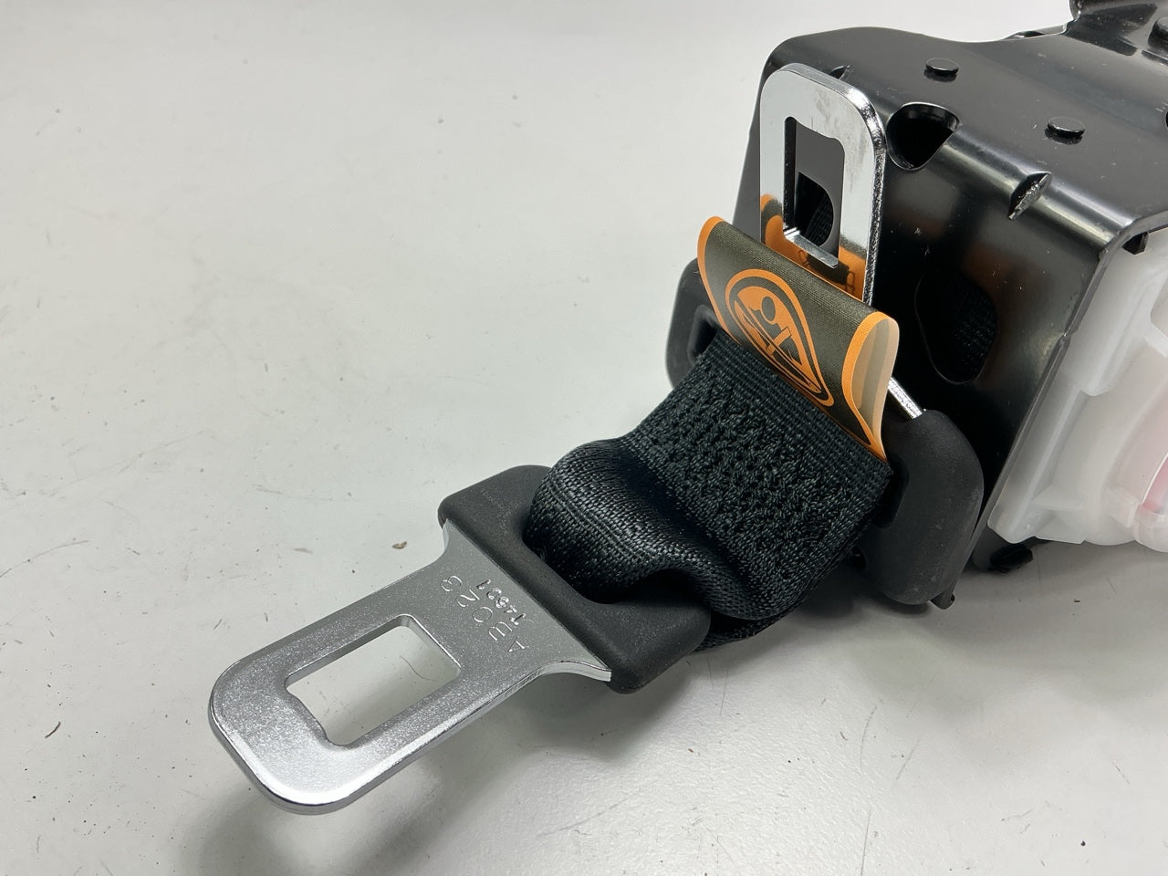 NEW OEM Mazda EHY4-57-740A-02 Rear Center Seat Belt - 2010-2012 Mazda CX-7