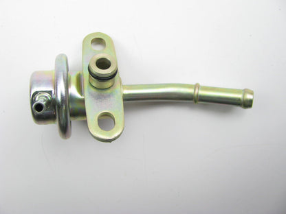 New Fuel Injection Pressure Regulator For 1988-92 Mazda 626 MX-6 2.2L F20113280